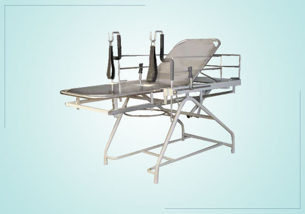 GI-114A LABOUR TABLE WITH THREE SECTIONS